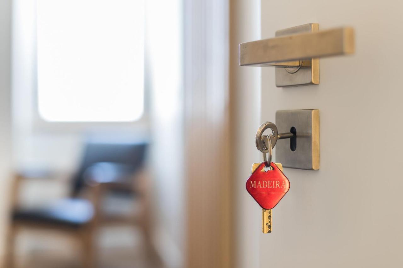 Lisbon Airport Suites Экстерьер фото