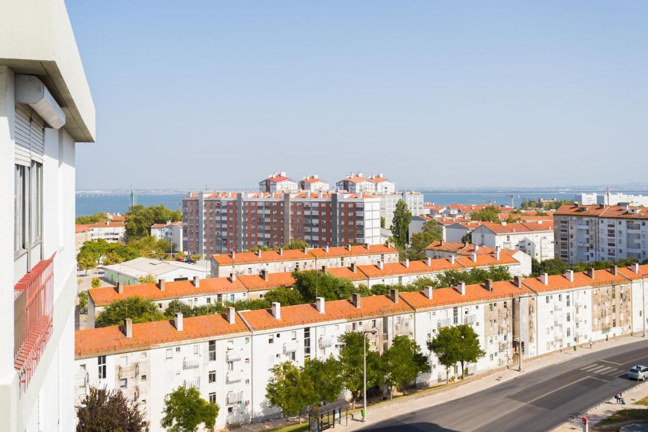 Lisbon Airport Suites Экстерьер фото